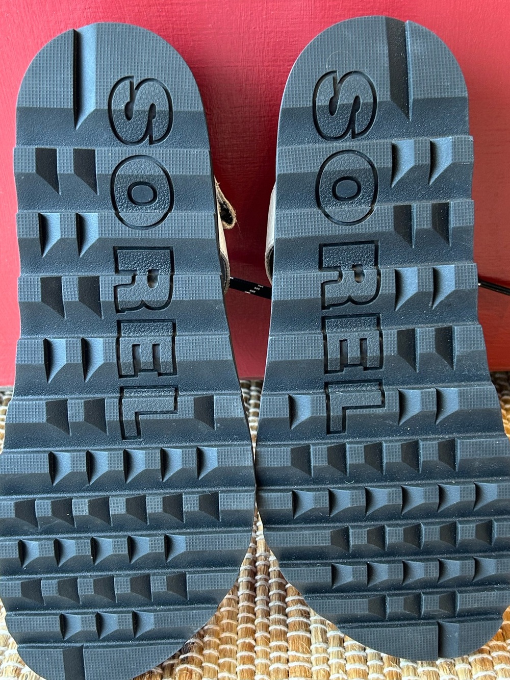 SOREL s7.5 White Leather Lace-Up Sport Sandals-Look NEW! Secure slingback- - Picture 9 of 10